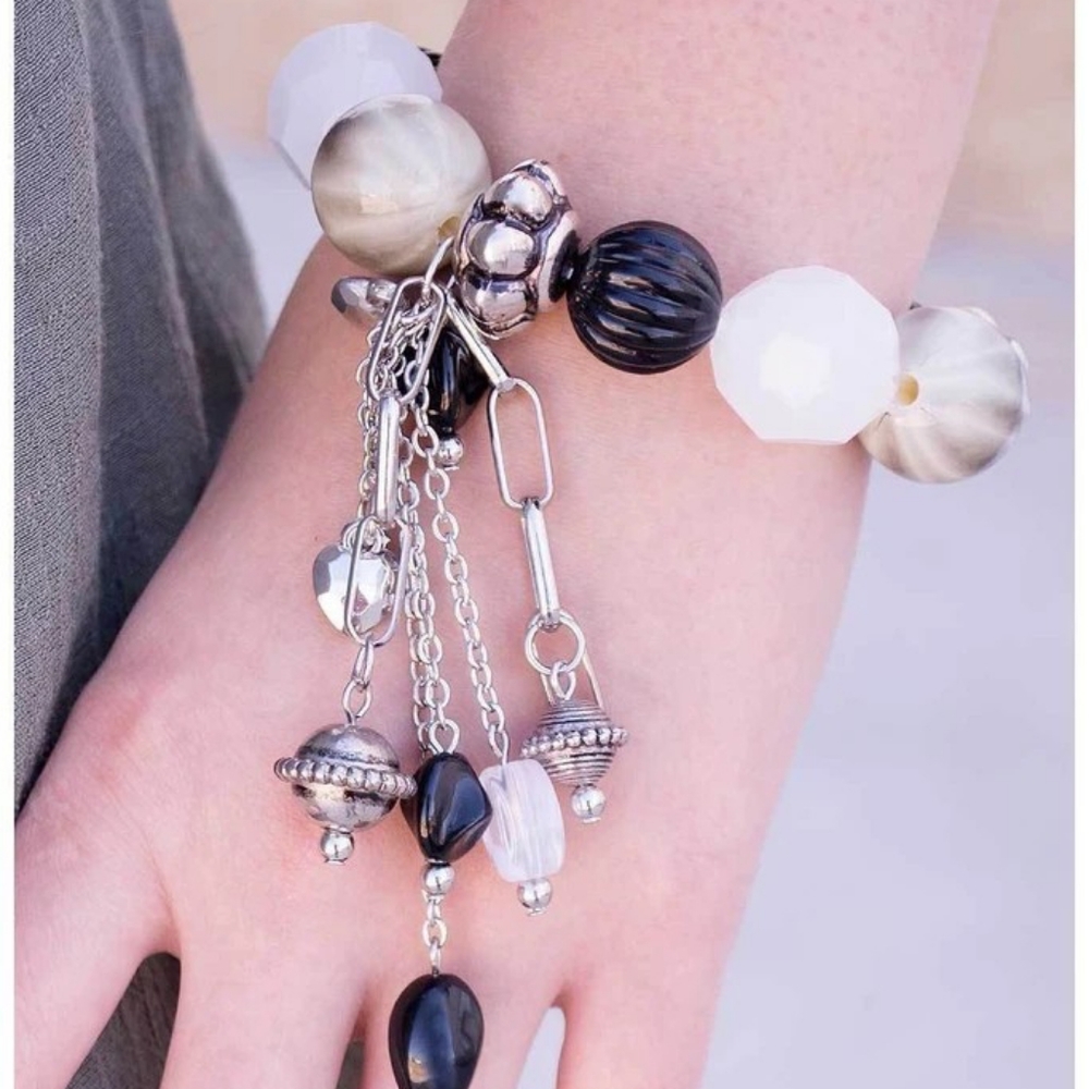 Paparazzi Lights! Camera! Action! Black Bracelet